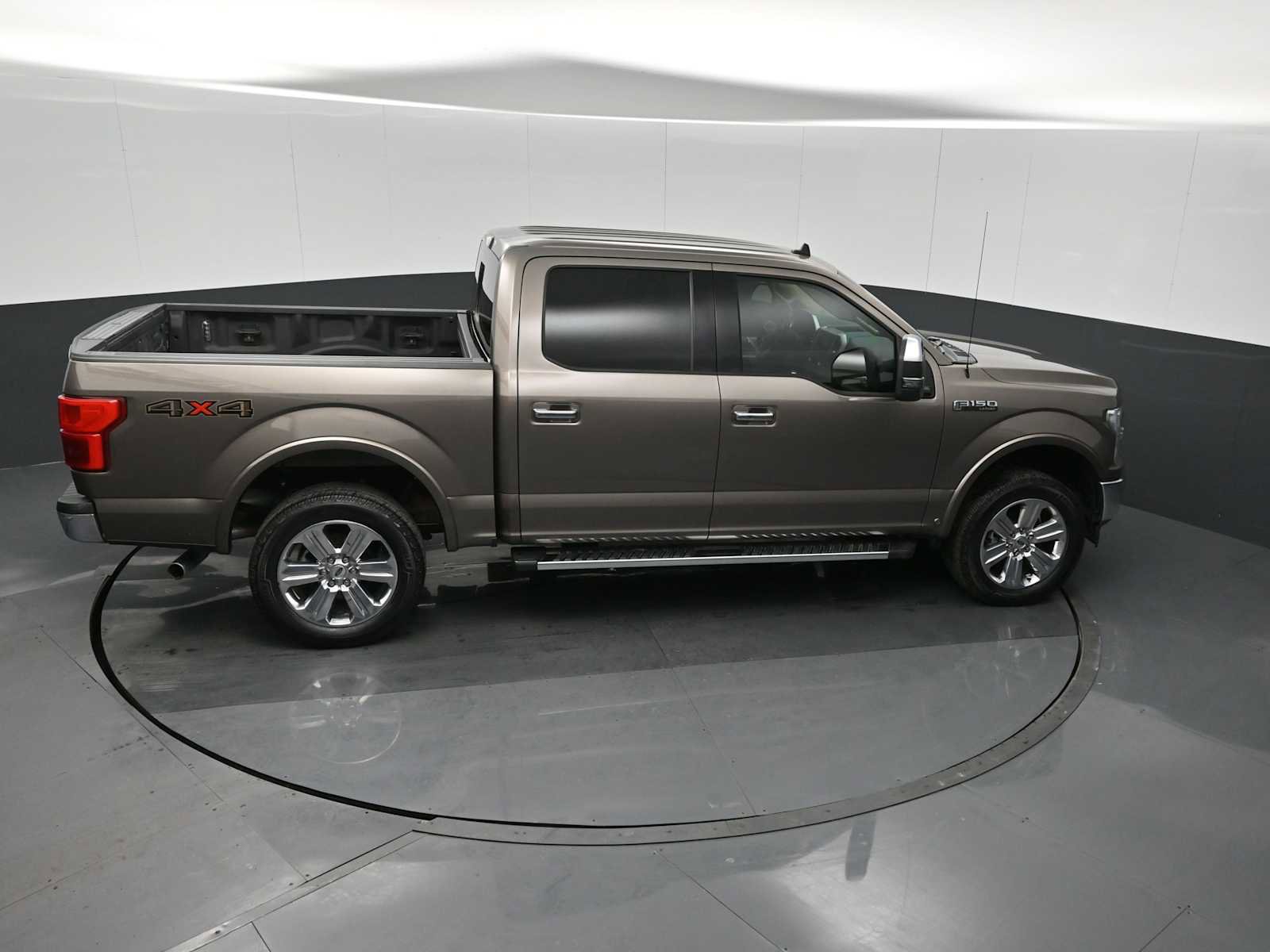 Used 2019 Ford F150 Lariat w/ Equipment Group 502A Luxury image 17