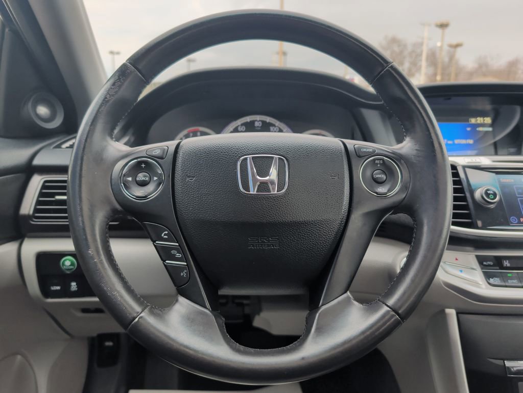 Used 2015 Honda Accord EX-L image 11
