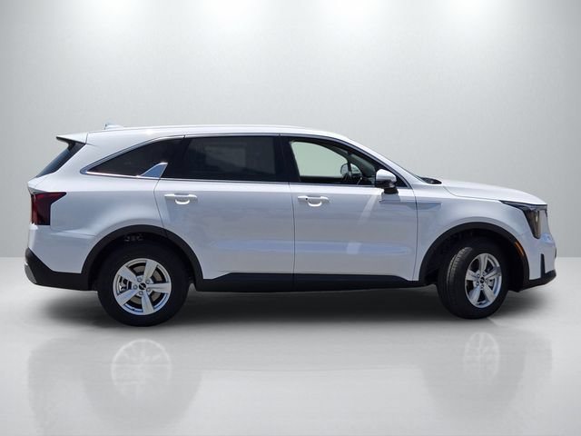 New 2026 Kia Sorento LX FWD image 3