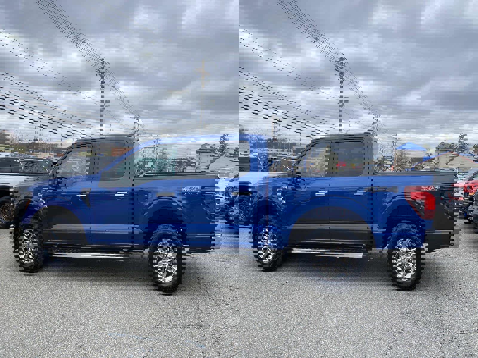 Used 2025 Ford F150 XLT w/ Equipment Group 301A Standard AWD/4WD image 7
