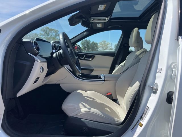 Used 2023 Mercedes-Benz C 300 Sedan image 6