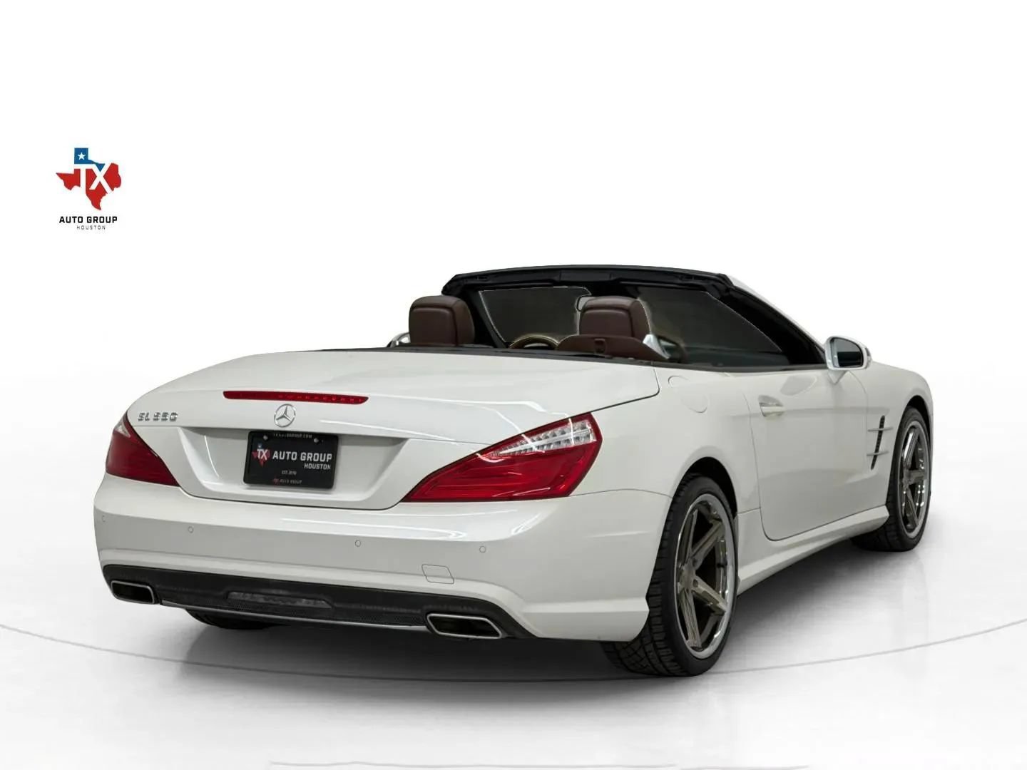 Used 2014 Mercedes-Benz SL 550 image 7