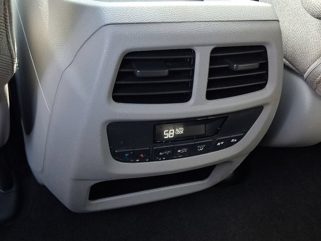 Used 2020 Honda Pilot EX image 15