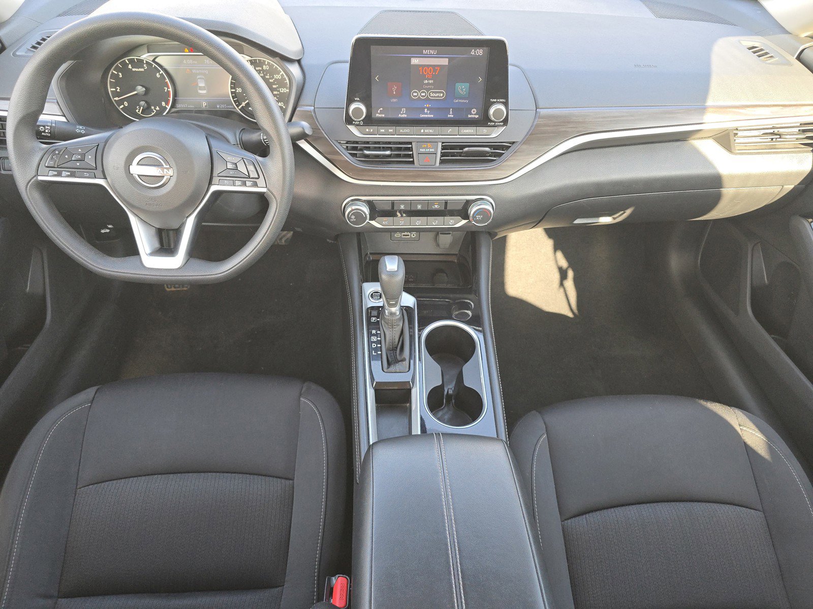 Used 2023 Nissan Altima 2.5 SV image 9