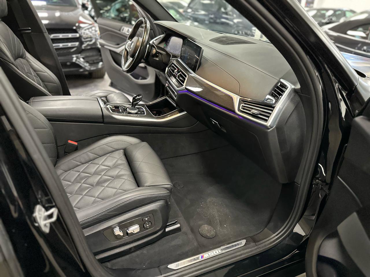 Used 2023 BMW X5 M50i w/ Climate Comfort Package image 34