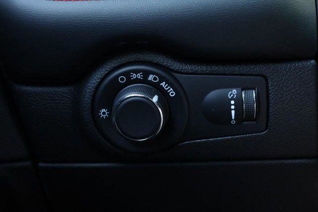Used 2025 Dodge Durango GT AWD/4WD image 23