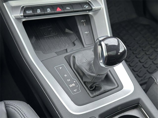 Certified 2025 Audi Q3 2.0T Premium w/ Convenience Package image 33