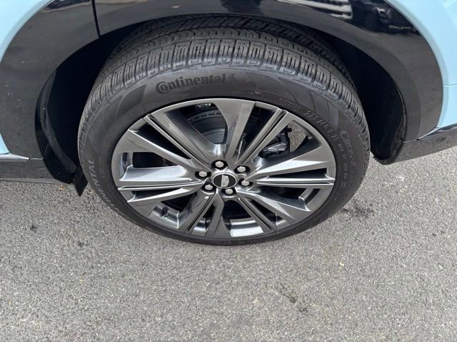 Used 2025 Cadillac Optiq Sport 2 image 44