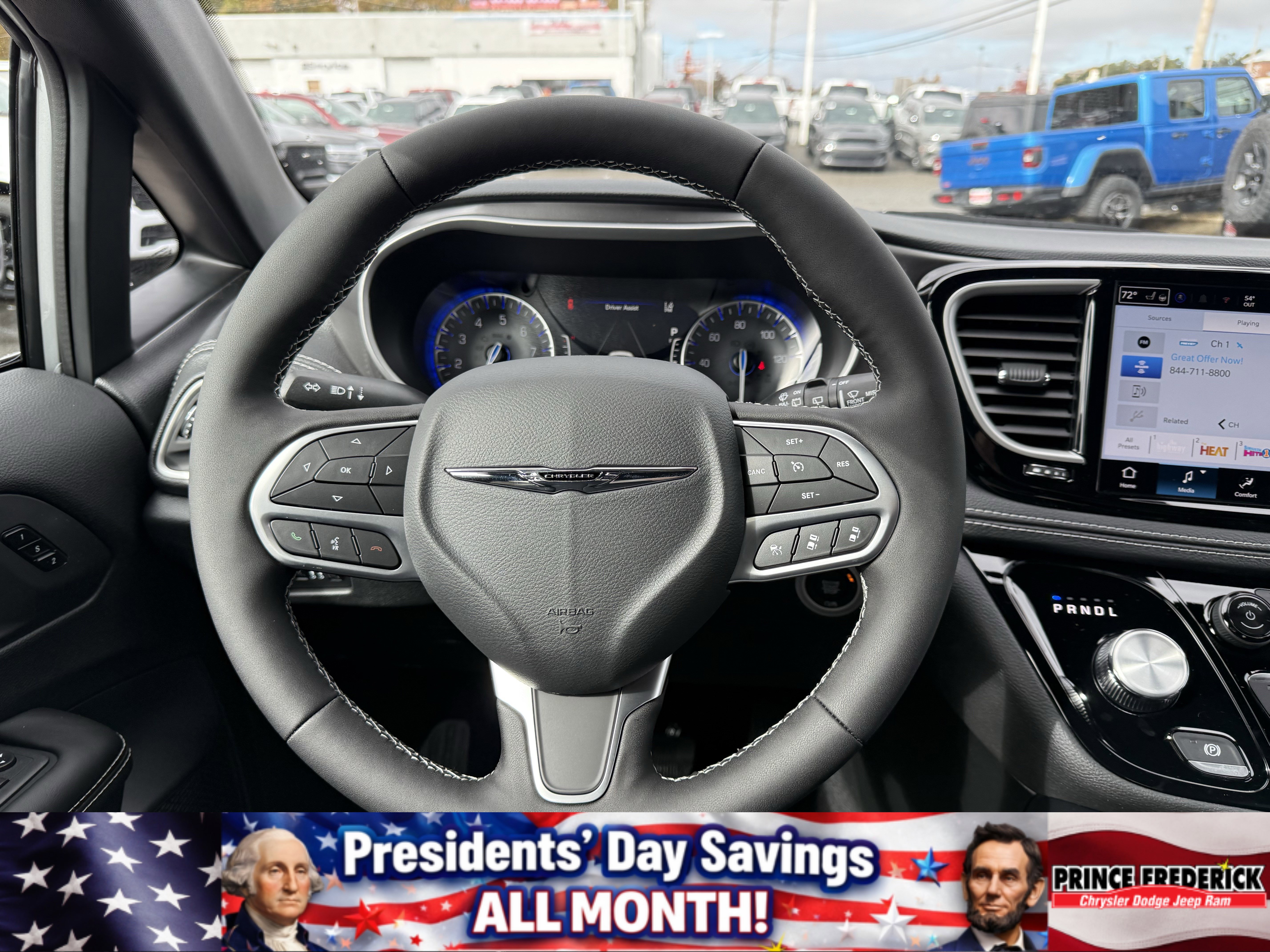 New 2026 Chrysler Pacifica Select image 19