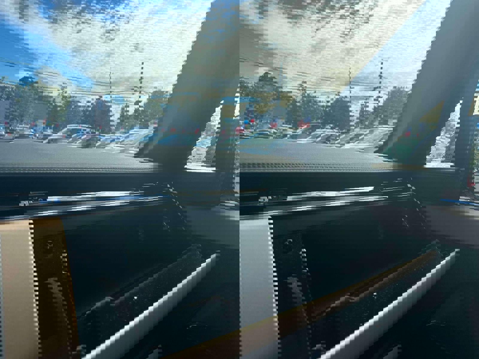 Used 2024 Land Rover Range Rover Sport Dynamic SE image 32