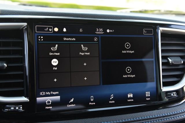 Used 2021 Chrysler Pacifica Touring-L FWD image 15