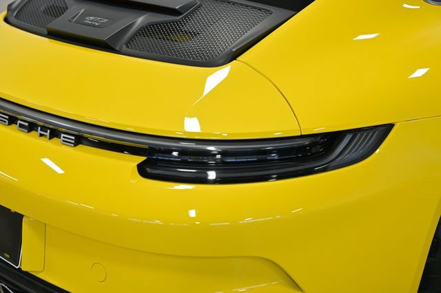 Used 2022 Porsche 911 GT3 RWD image 21