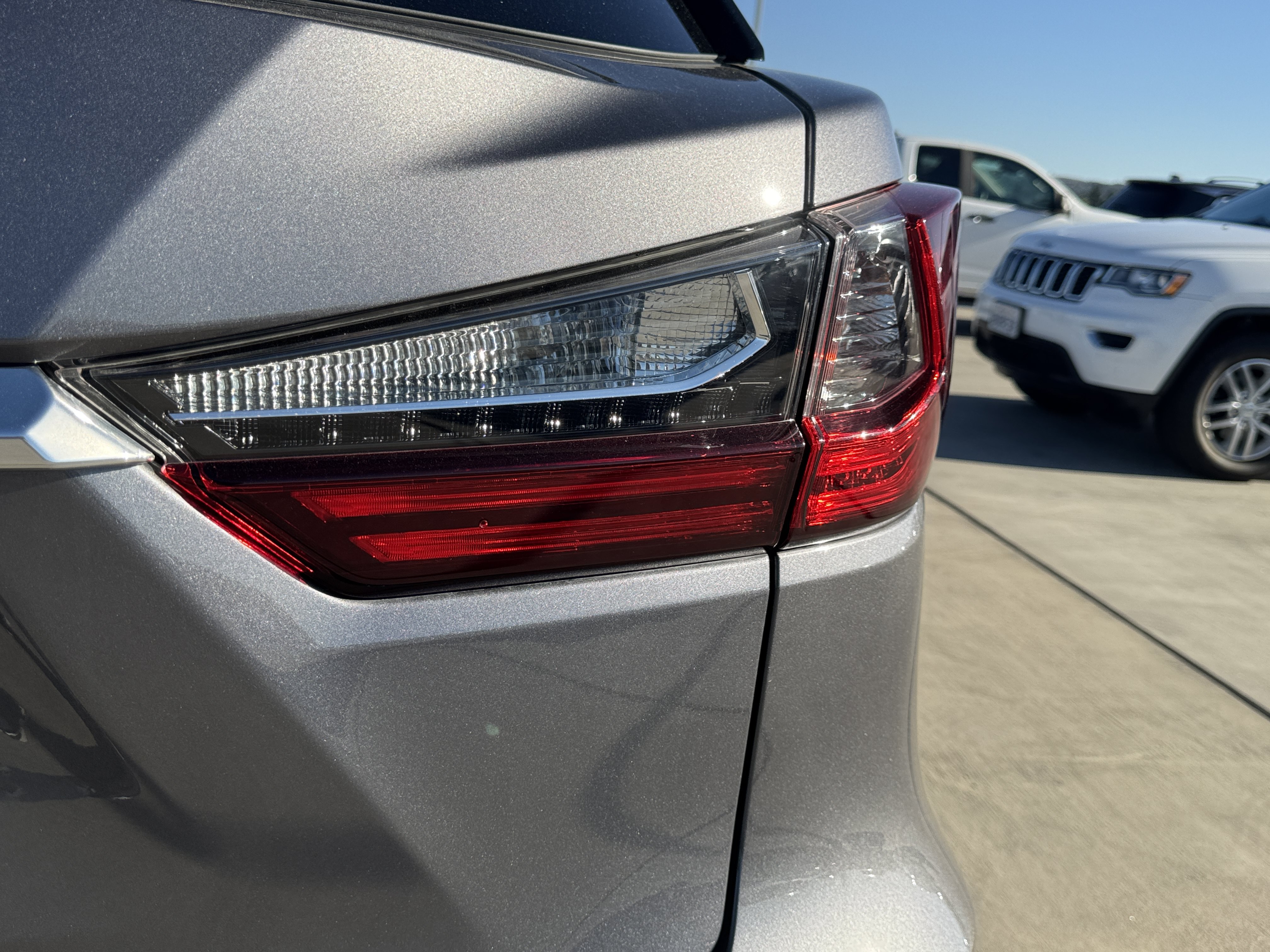 Certified 2022 Lexus RX 450h AWD w/ Premium Package image 15