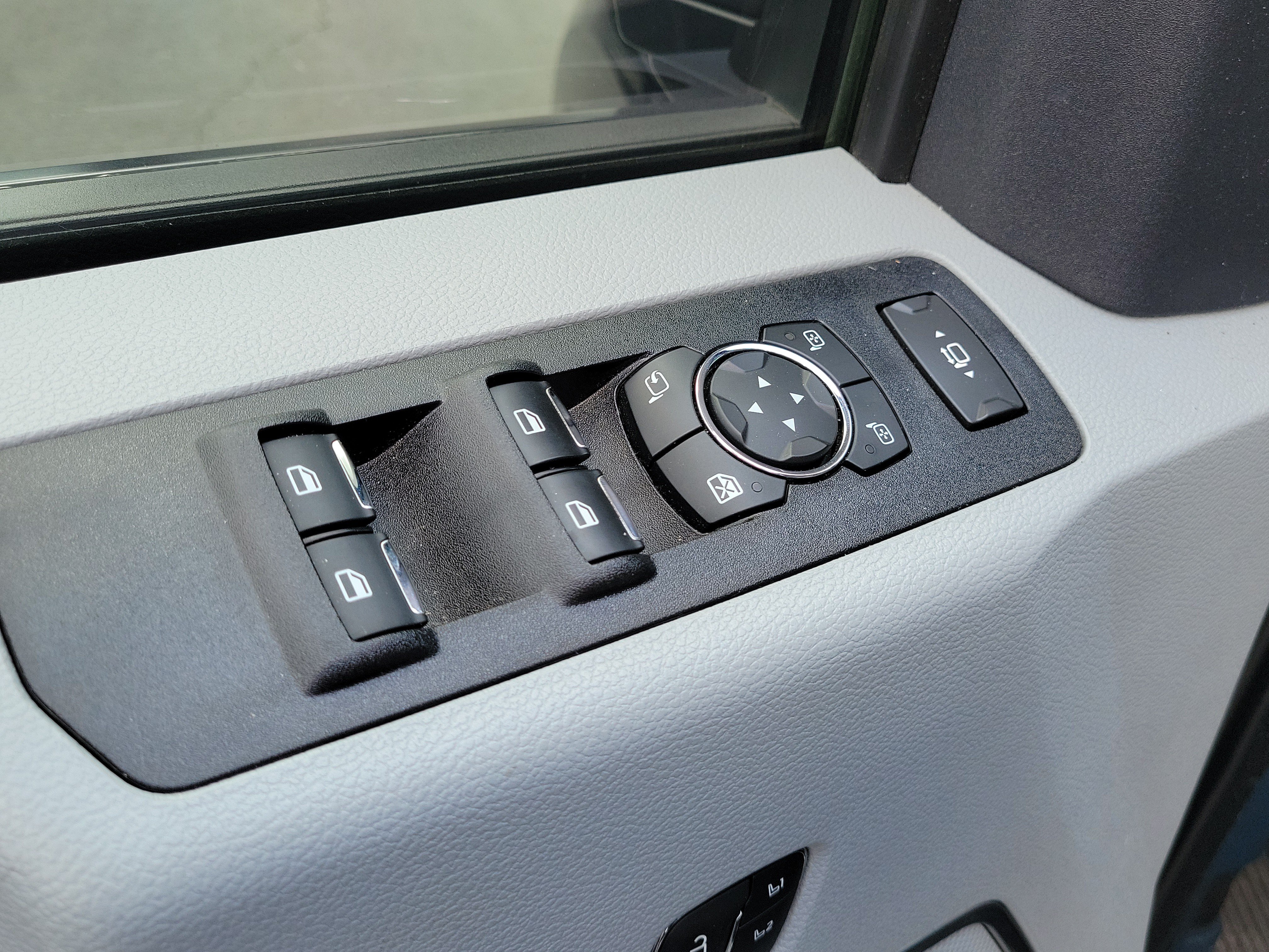 Used 2022 Ford F250 Limited AWD/4WD image 18
