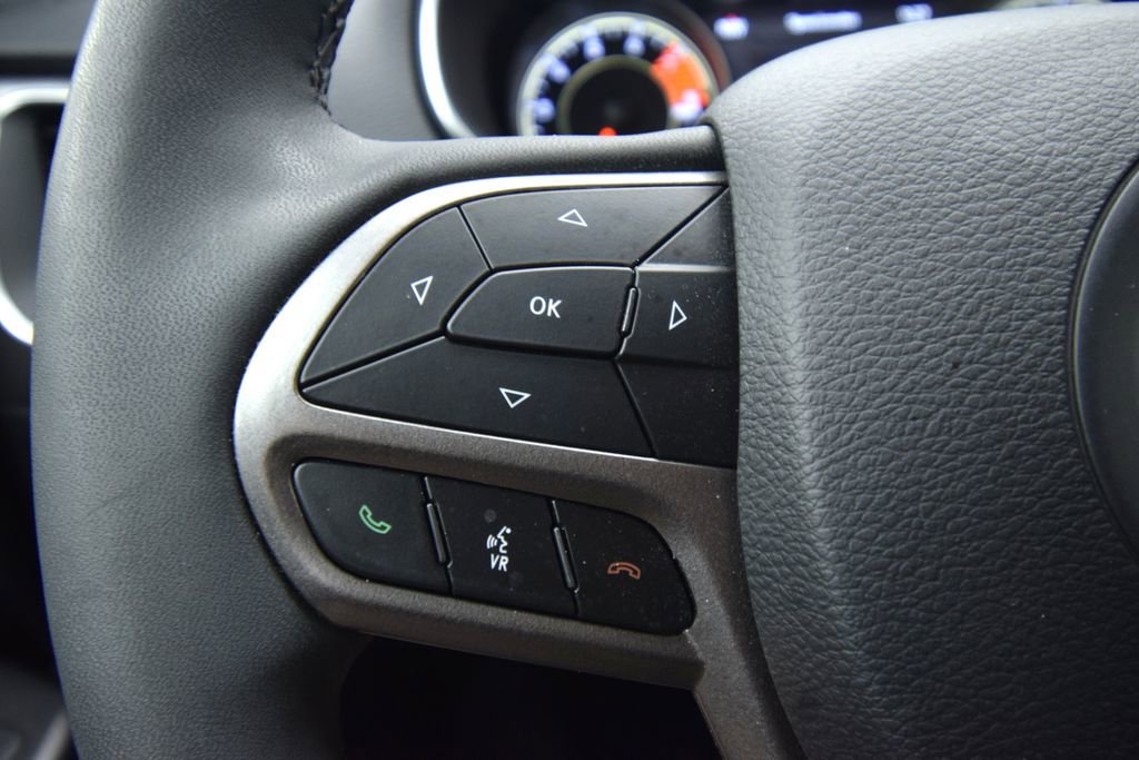 Used 2022 Jeep Cherokee Latitude Lux AWD/4WD image 34