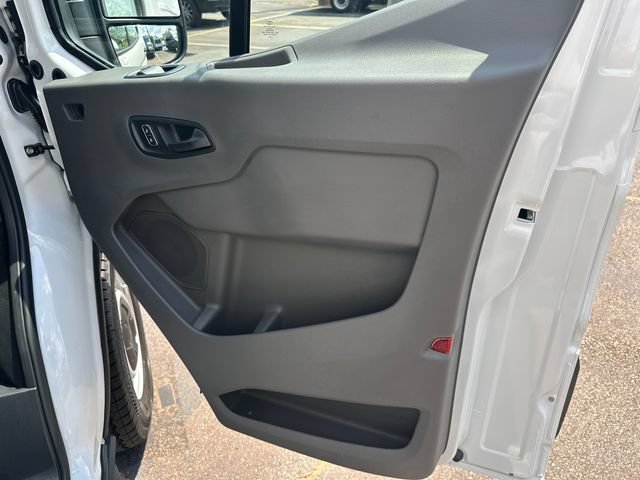 New 2026 Ford Transit 250 148 Medium Roof RWD image 16