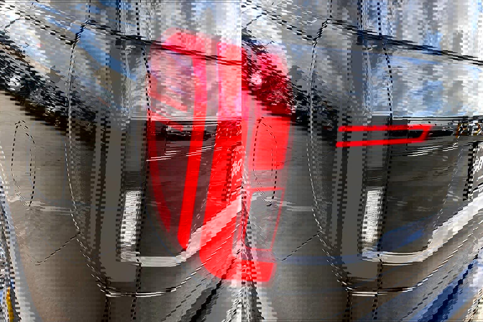 Used 2025 Ford Expedition Tremor image 28