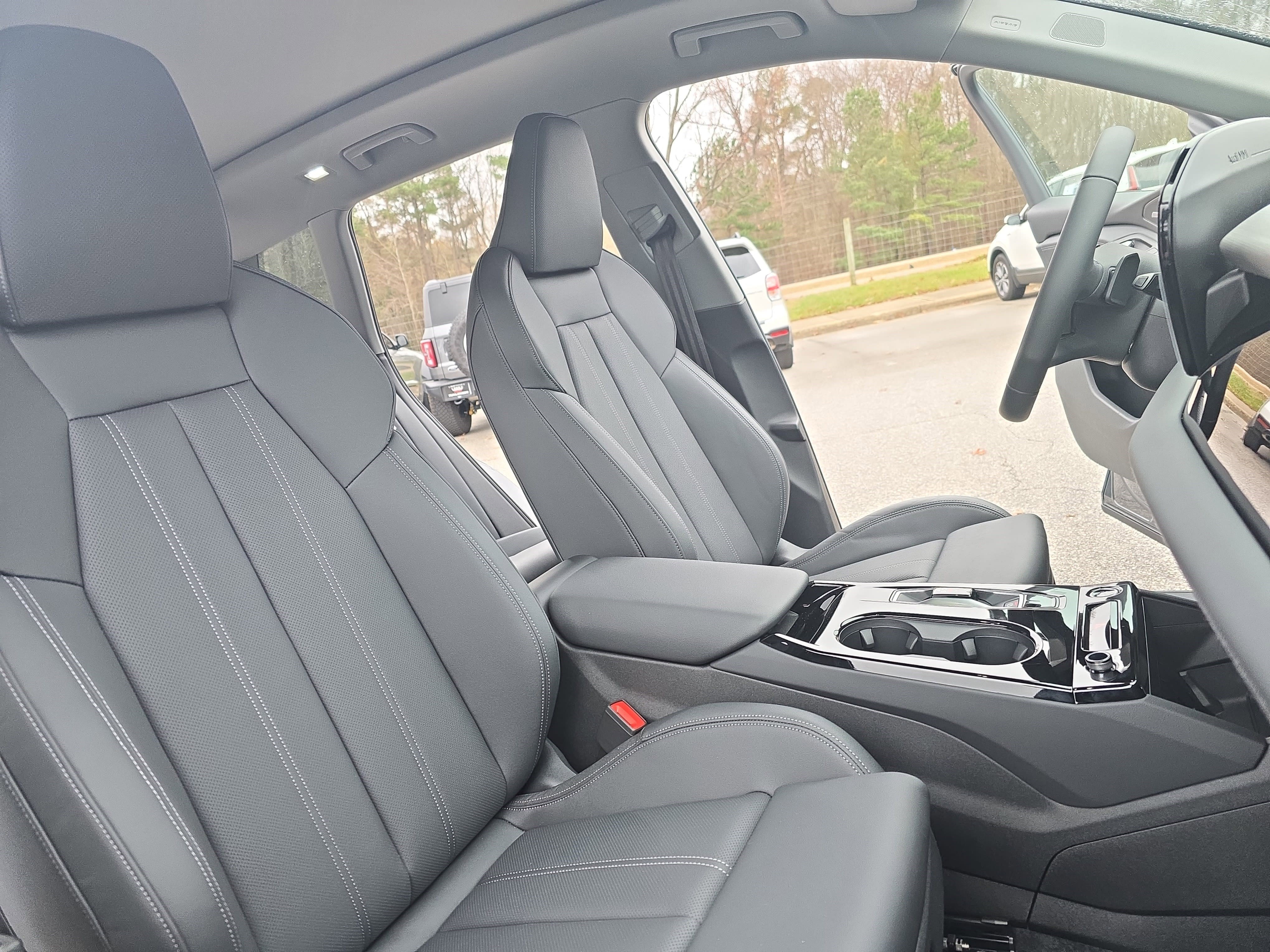 New 2025 Audi Q6 e-tron Premium Plus image 10