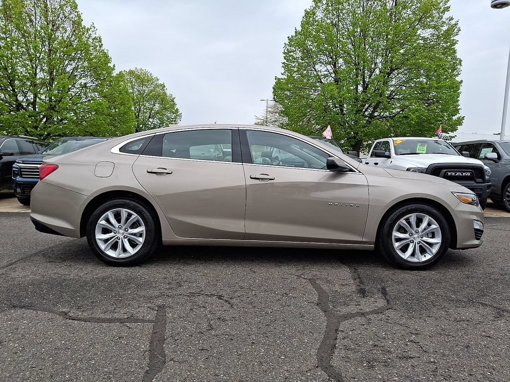 Used 2024 Chevrolet Malibu LT FWD image 10
