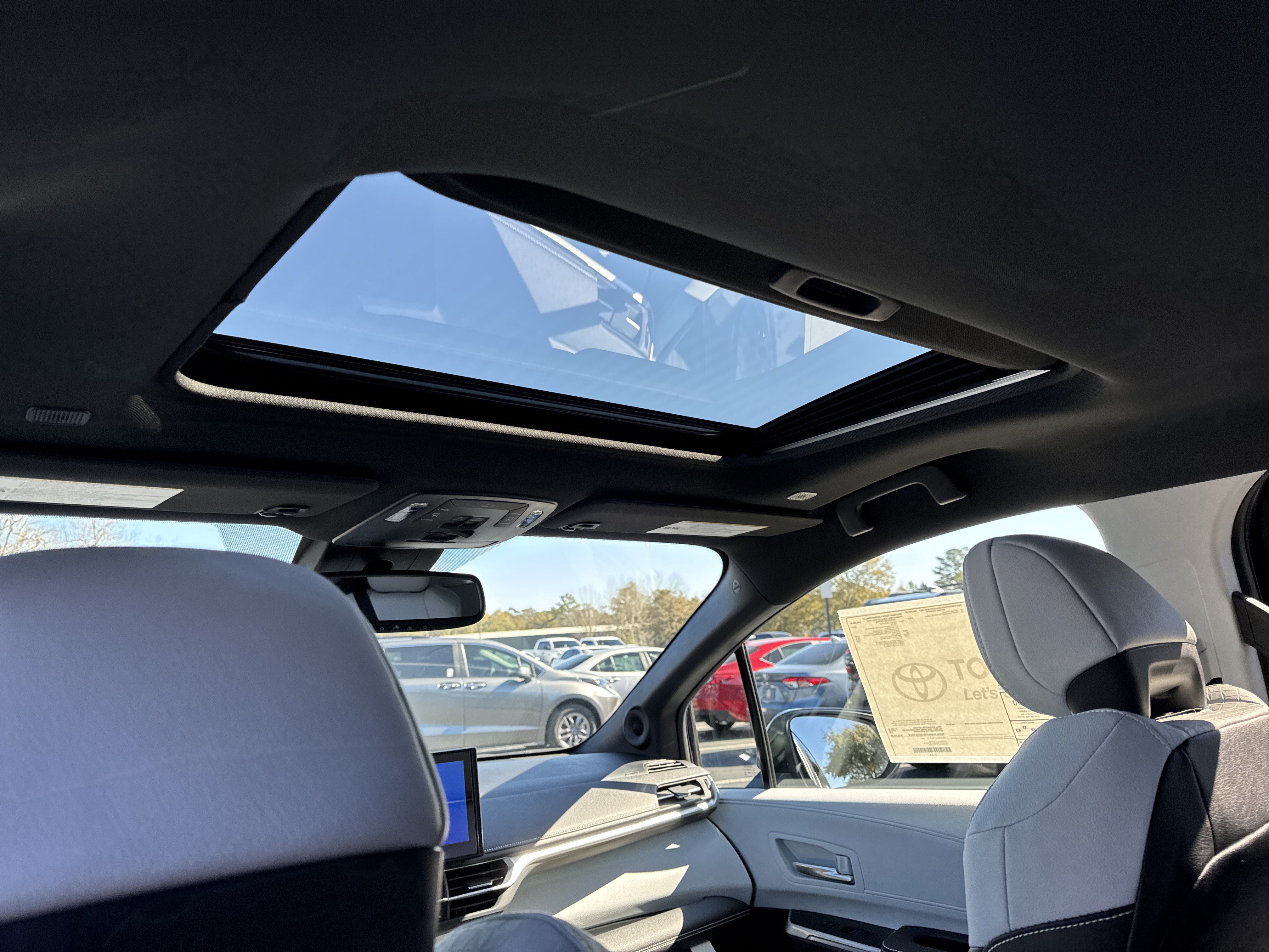 New 2026 Toyota Sienna XSE AWD/4WD image 27