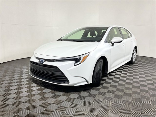 Used 2024 Toyota Corolla LE image 8