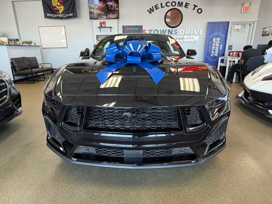 Used 2025 Ford Mustang GT Premium w/ Mustang Nite Pony Package RWD image 3