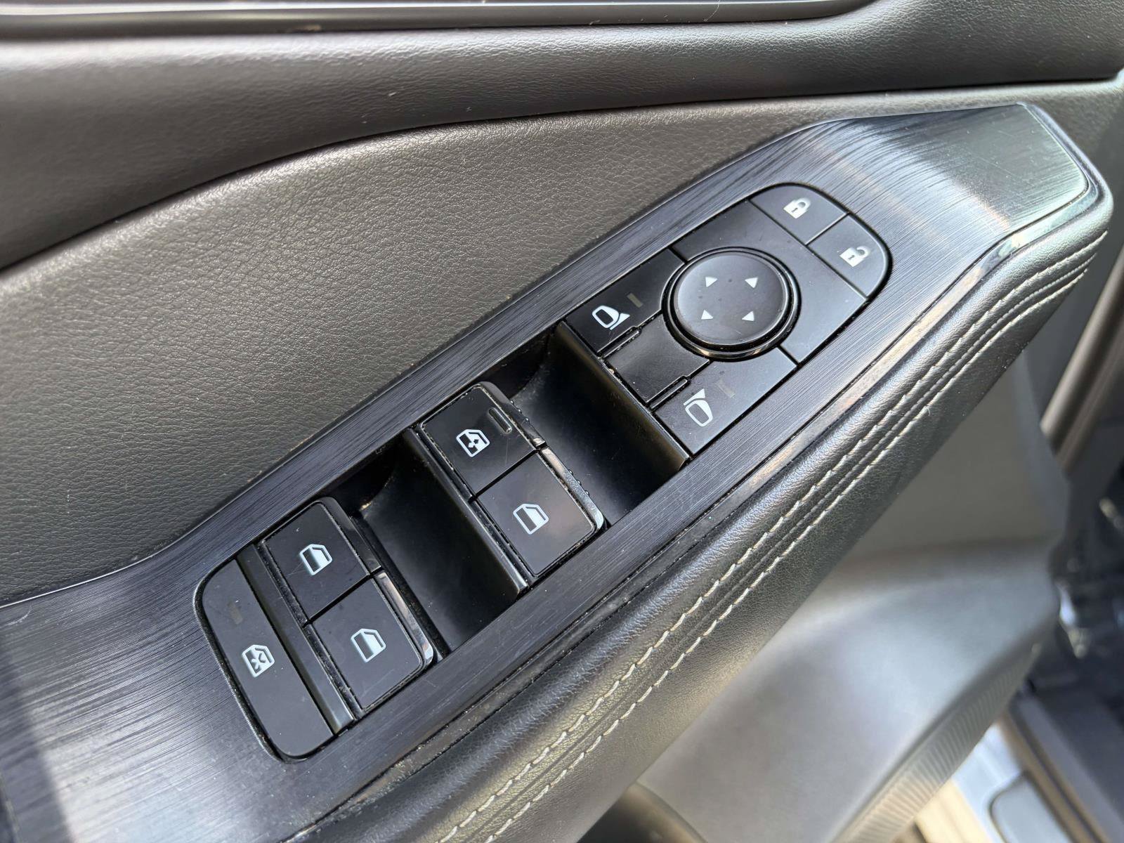 Used 2022 Nissan Rogue SV w/ SV Premium Package AWD/4WD image 6
