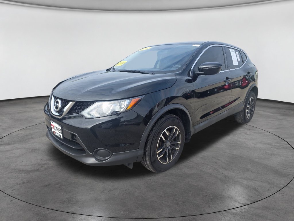 Used 2018 Nissan Rogue Sport FWD image 3