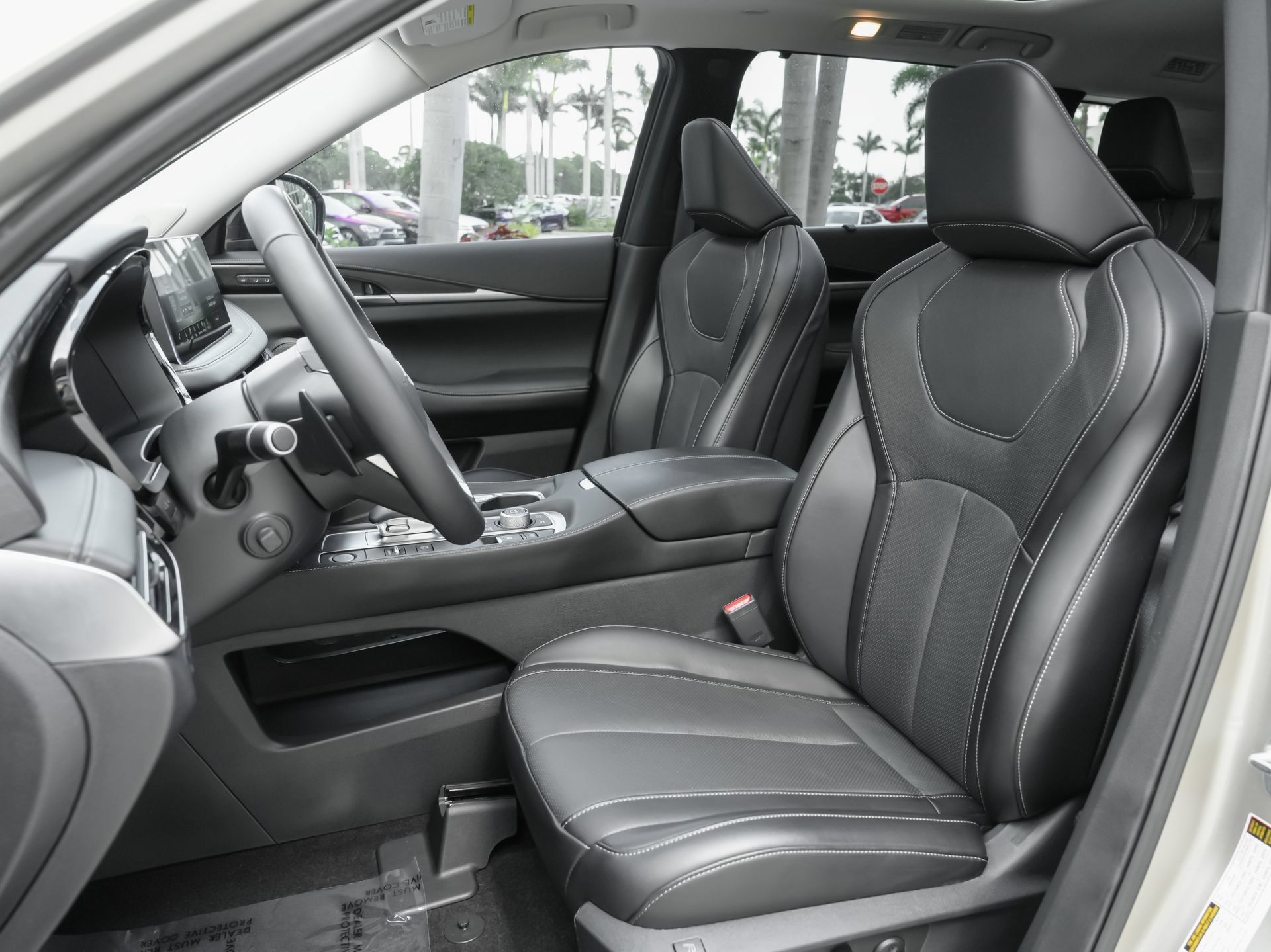 Used 2025 INFINITI QX60 Sensory w/ Vision Package AWD/4WD image 9