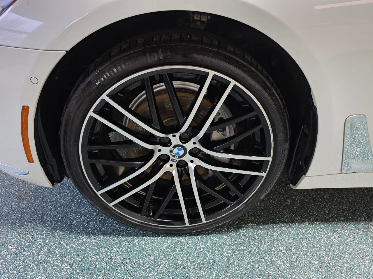 Used 2017 BMW 740i xDrive image 12