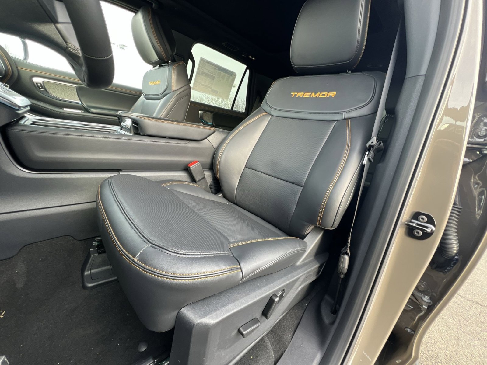 New 2026 Ford Expedition Tremor image 13