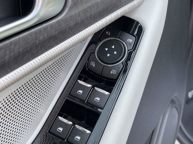 New 2026 Ford Explorer Platinum w/ LUX Leather Package AWD/4WD image 18