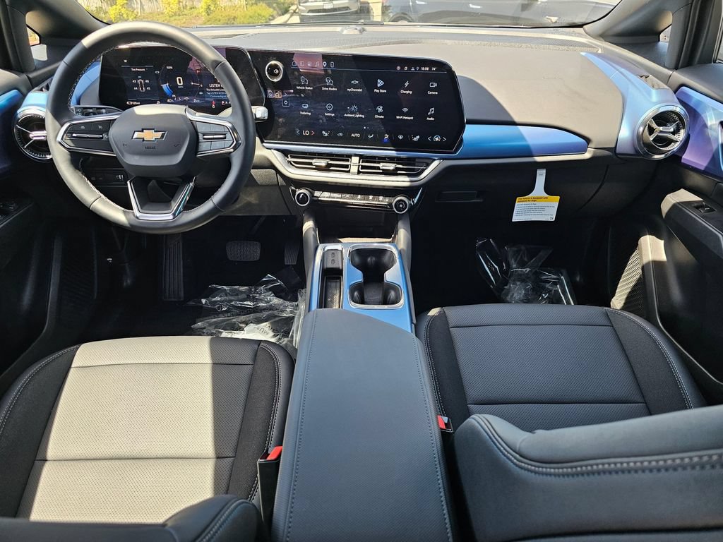 Used 2026 Chevrolet Equinox EV LT AWD/4WD image 17