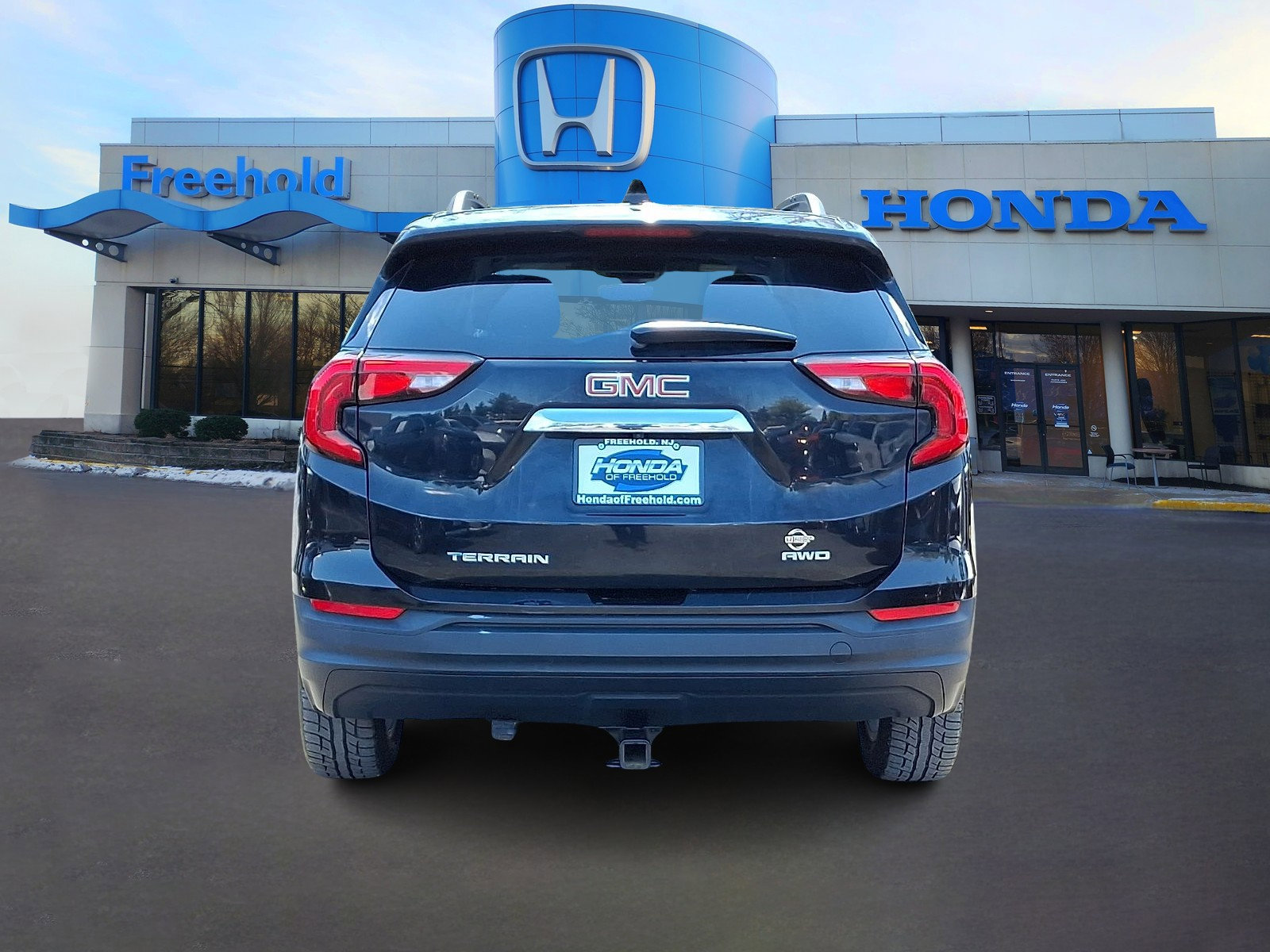 Used 2019 GMC Terrain SLE w/ Driver Convenience Package image 6