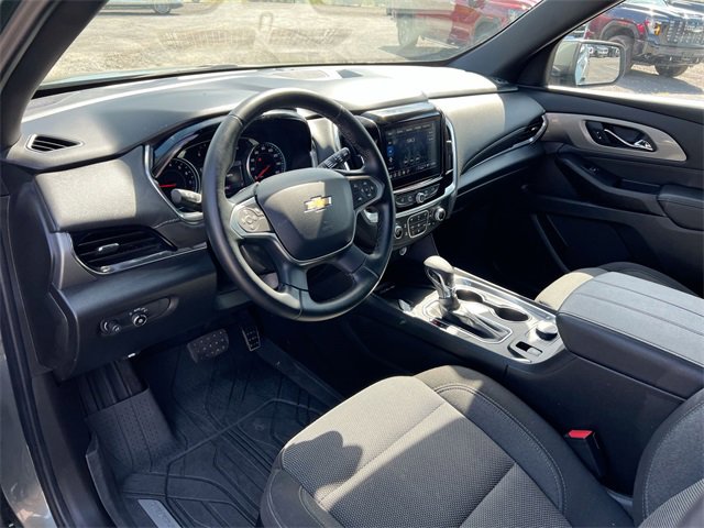 Used 2023 Chevrolet Traverse LT image 10