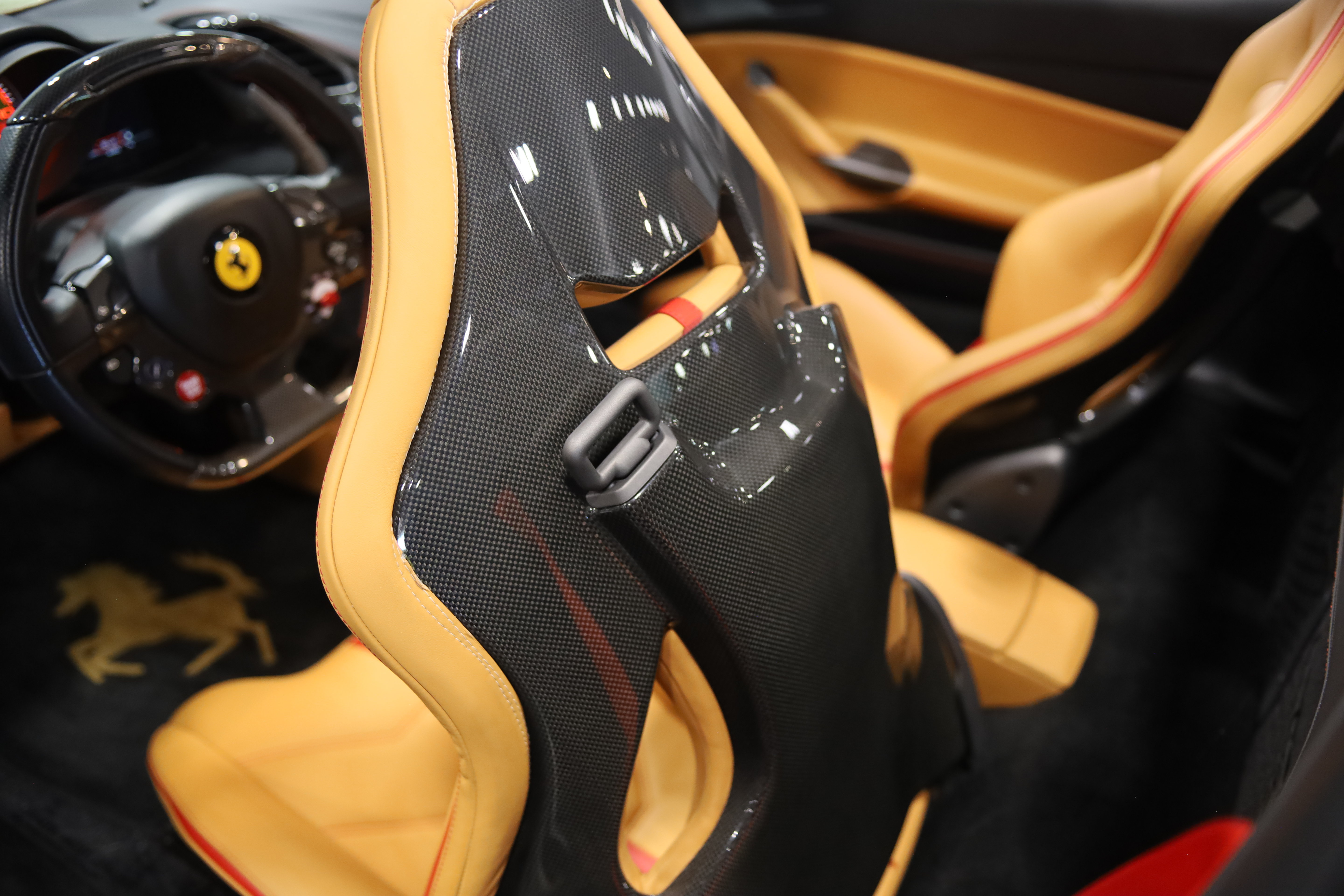 Used 2019 Ferrari 488 Spider RWD image 33