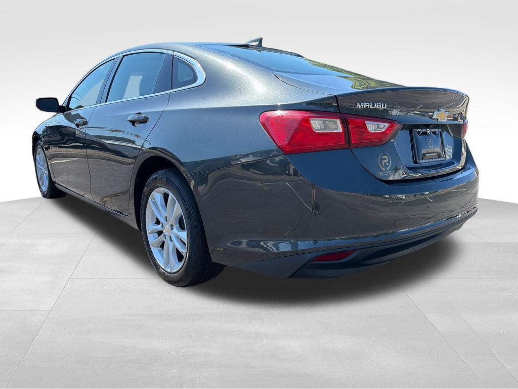 Used 2018 Chevrolet Malibu LT FWD image 3