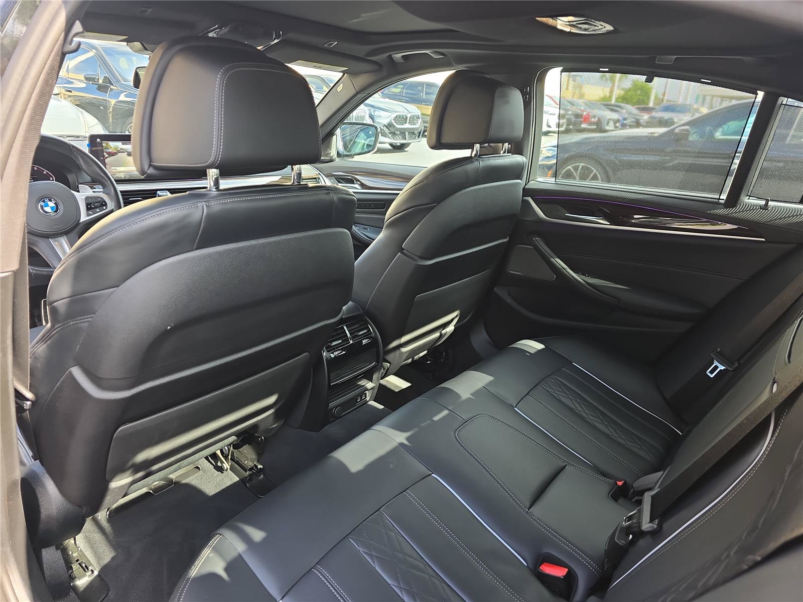 Used 2023 BMW M550i xDrive w/ Executive Package AWD/4WD image 13