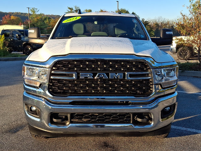 Used 2024 RAM 2500 Big Horn AWD/4WD image 2