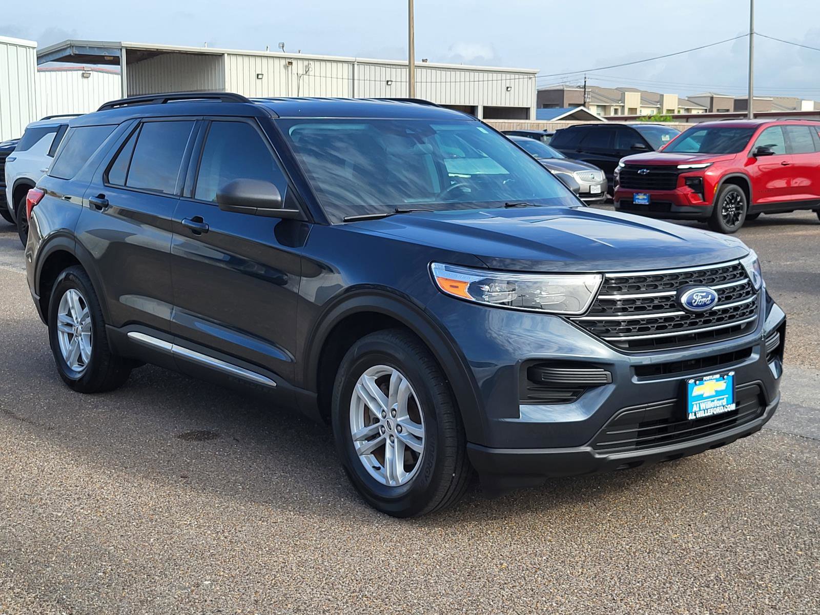 Used 2023 Ford Explorer XLT image 7