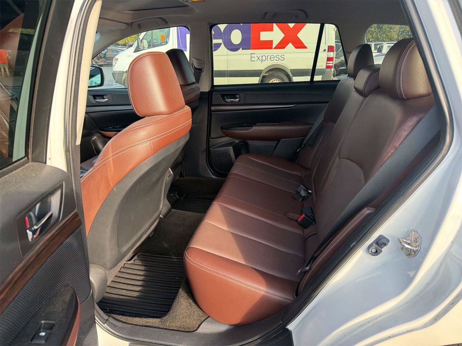 Used 2014 Subaru Outback 2.5i Limited AWD/4WD image 17