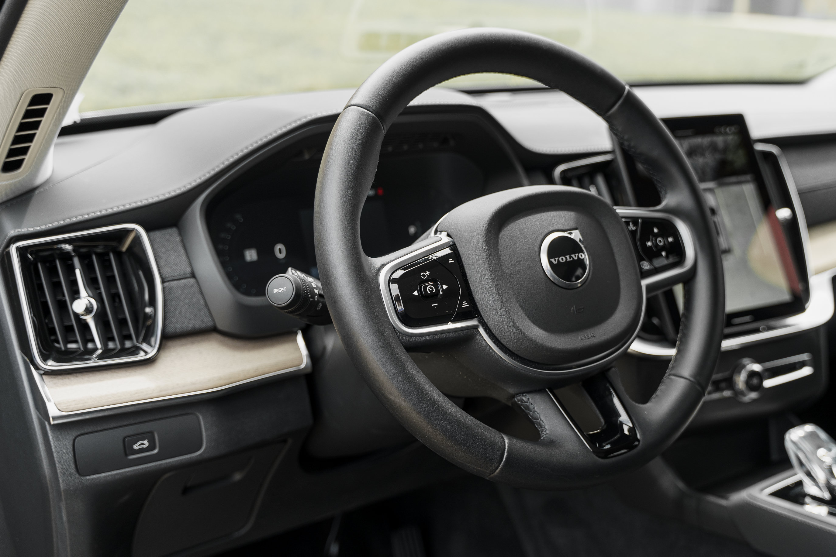 Used 2026 Volvo XC90 B6 Plus AWD/4WD image 10