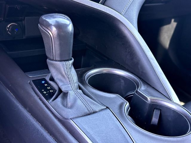 Used 2021 Toyota Camry SE image 16