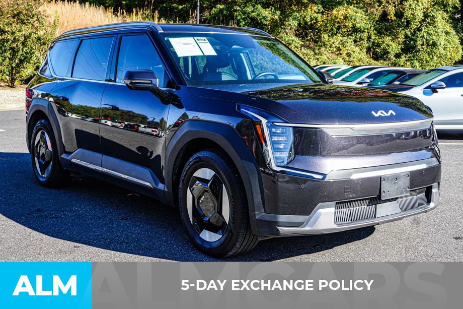 Used 2024 Kia EV9 Wind image 4