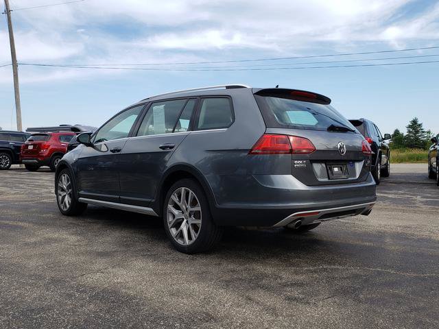 Used 2017 Volkswagen Golf Alltrack AWD/4WD image 5