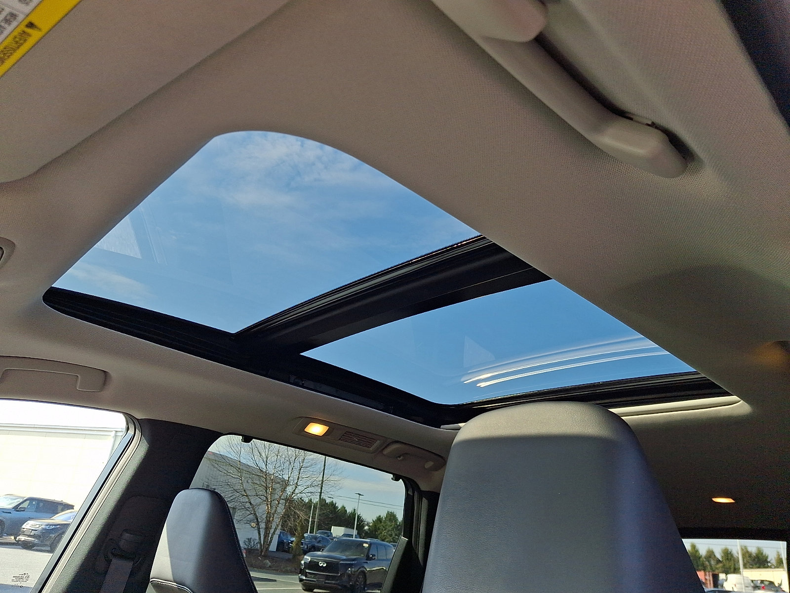 Certified 2023 INFINITI QX60 Luxe w/ Cargo Package image 14