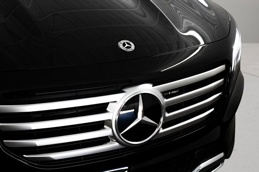 Used 2024 Mercedes-Benz GLB 250 4MATIC image 8