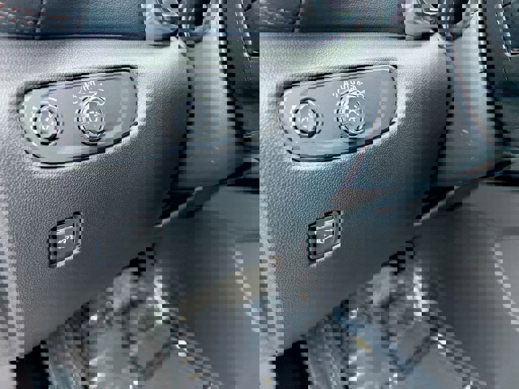 New 2025 Chevrolet Blazer Premier w/ Driver Confidence II Package image 44