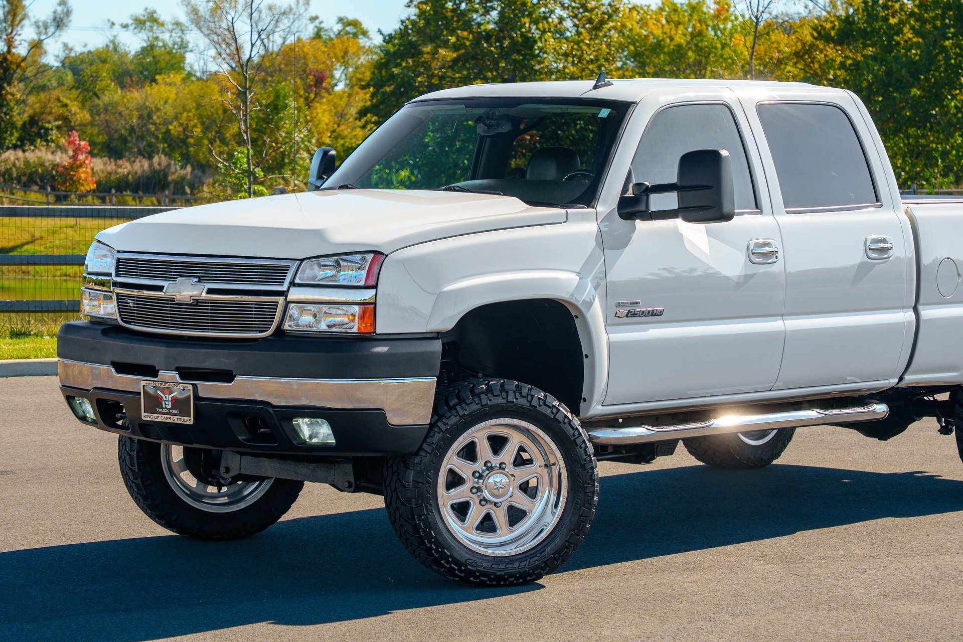 Used 2007 Chevrolet Silverado 2500 LT w/ Heavy-Duty Power Package AWD/4WD image 3