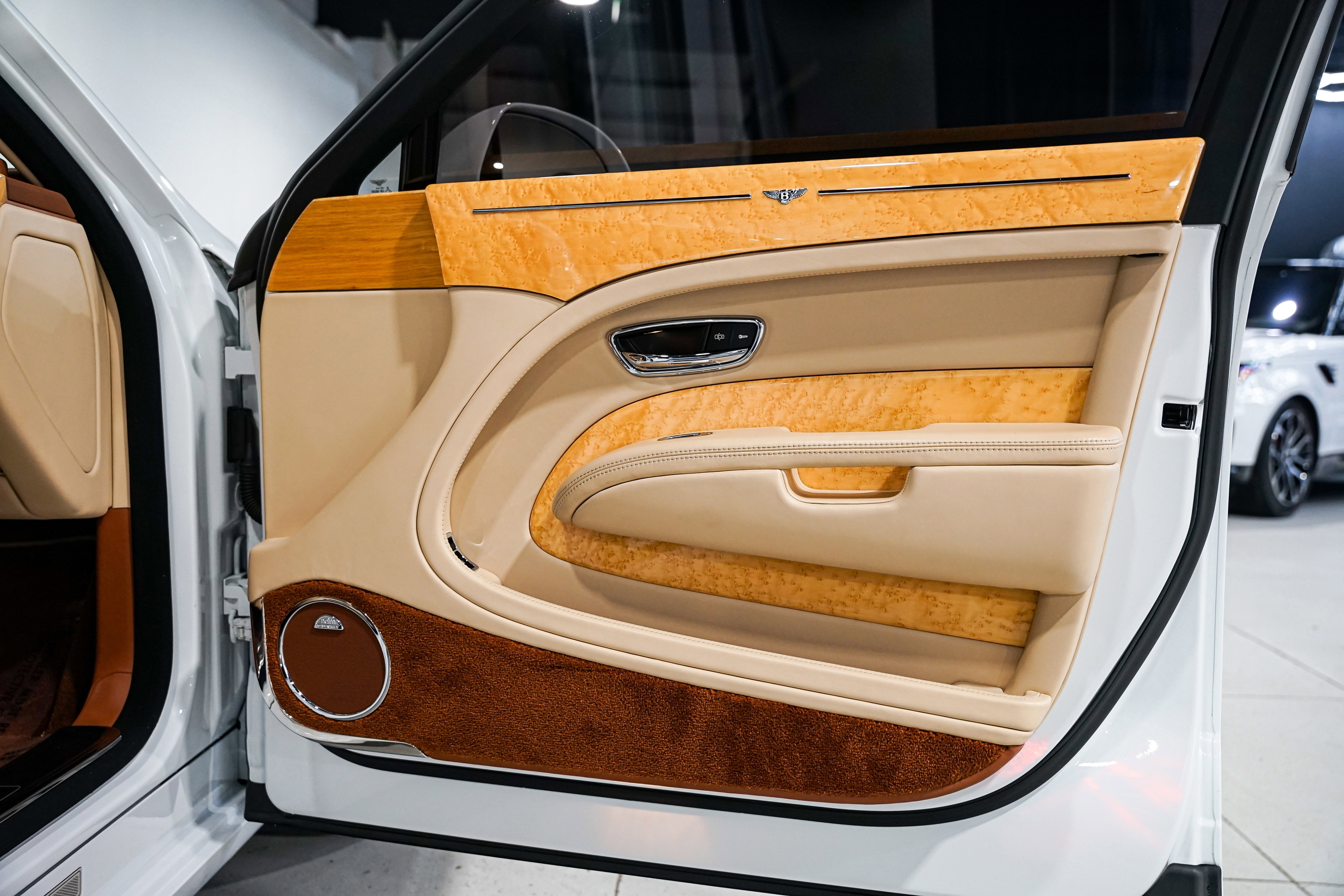 Used 2012 Bentley Mulsanne image 26